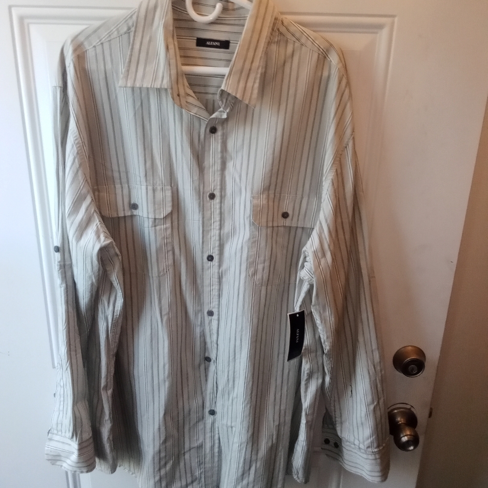 Men's Button Down Long Sleeve Striped Shirt